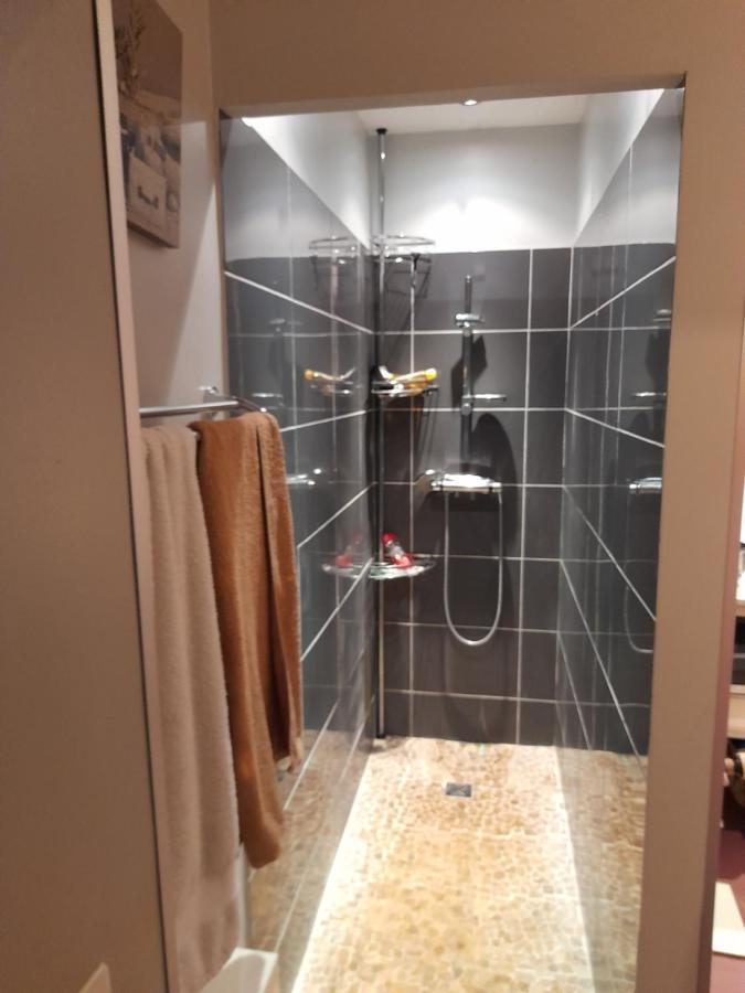 Aux Glycines Bed & Breakfast Marcilly-Ogny Luaran gambar