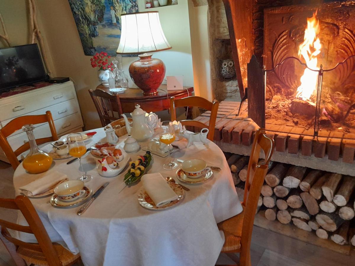 Aux Glycines Bed & Breakfast Marcilly-Ogny Luaran gambar