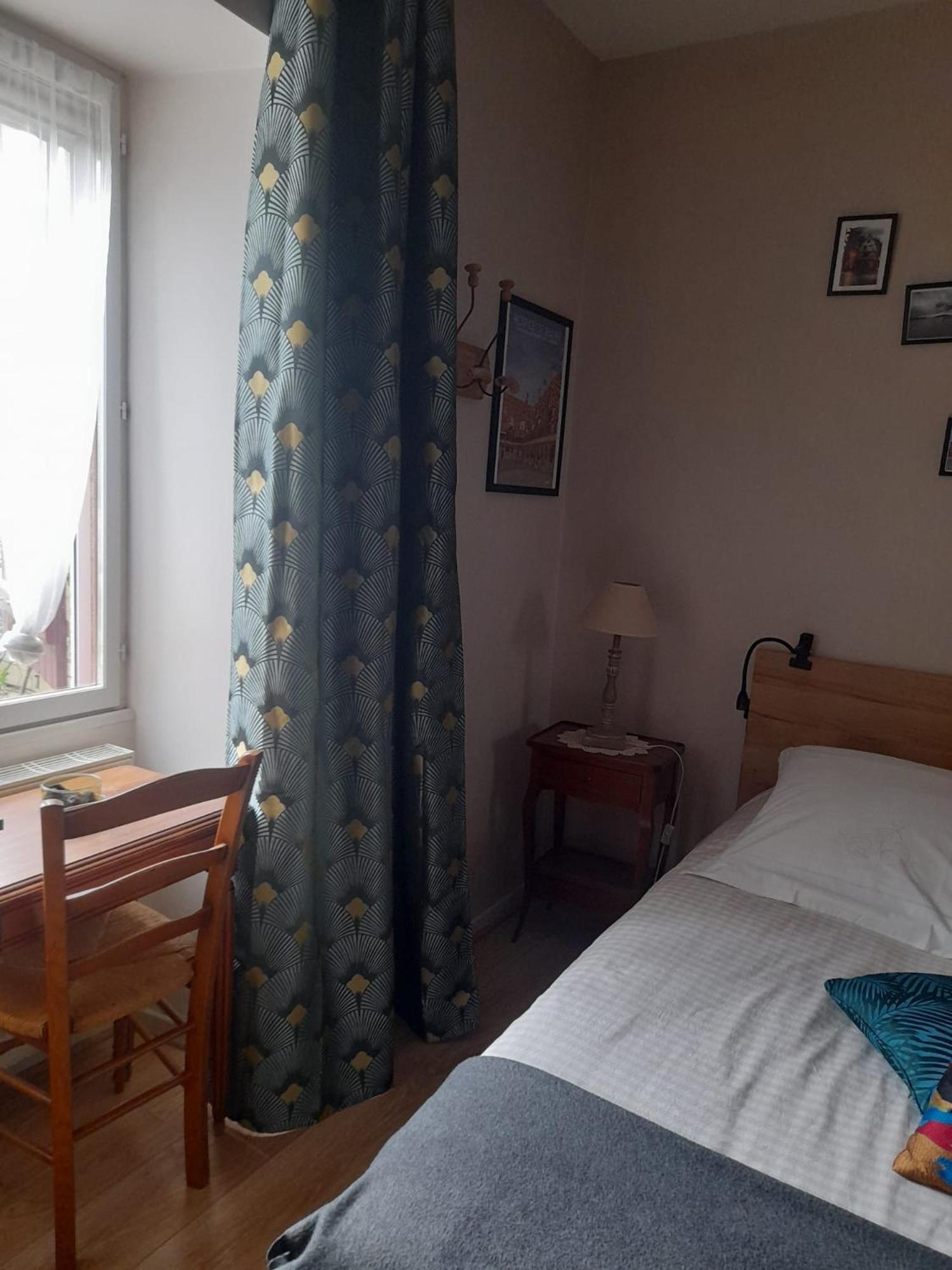 Aux Glycines Bed & Breakfast Marcilly-Ogny Luaran gambar